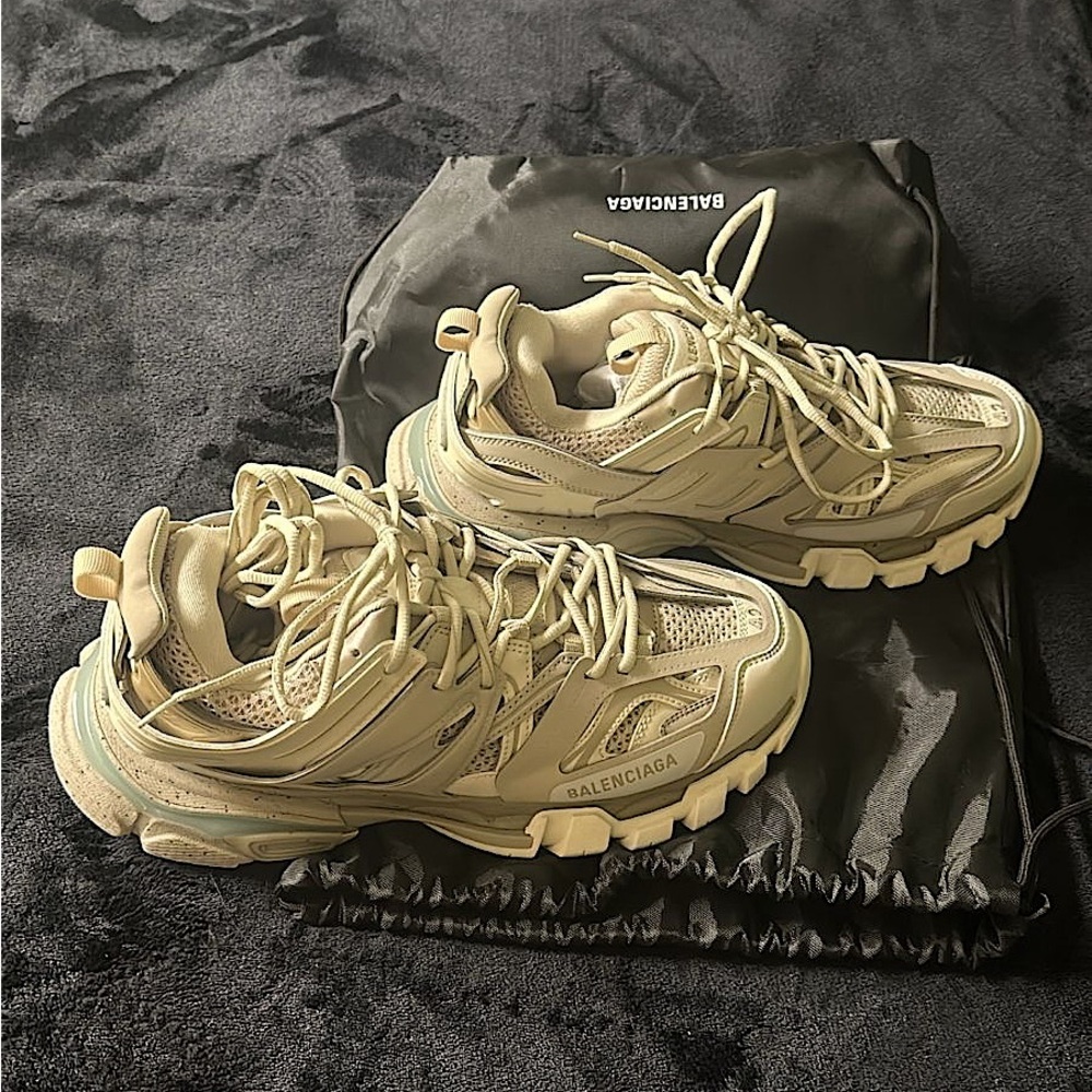 Balenciaga Track Beige